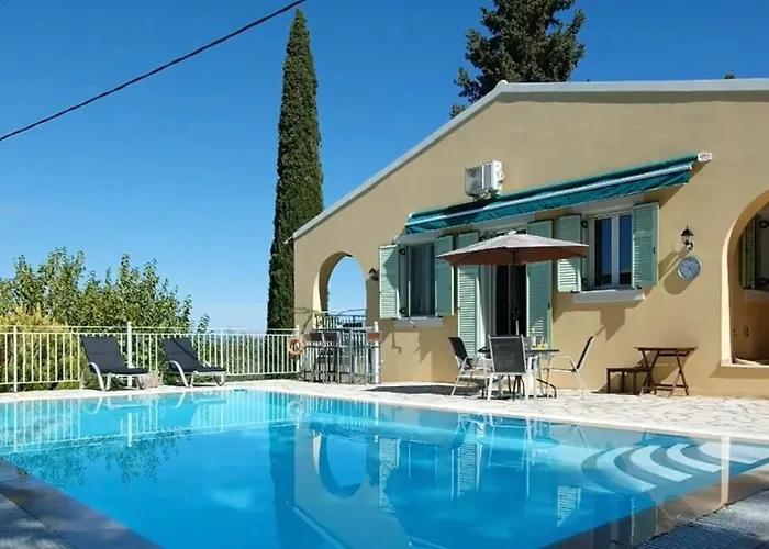 别墅 Gastouri Pascalia With Heated Pool In October And Views
