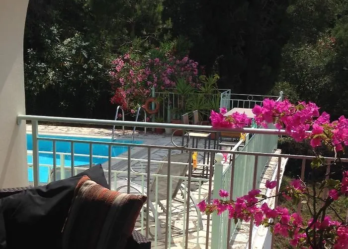 别墅 Gastouri Pascalia With Heated Pool In October And Views Achílleion