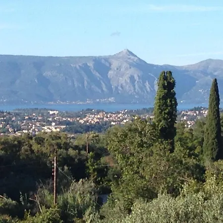 Gastouri Pascalia With Heated Pool In October And Views *