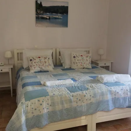 Gastouri Pascalia With Heated Pool In October And Views