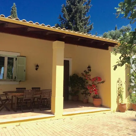 Gastouri Pascalia With Heated Pool In October And Views *