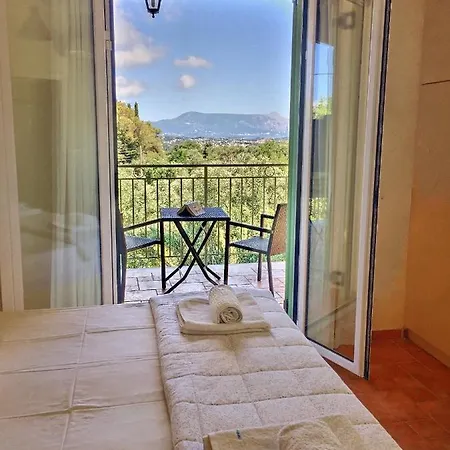 Gastouri Pascalia With Heated Pool In October And Views *